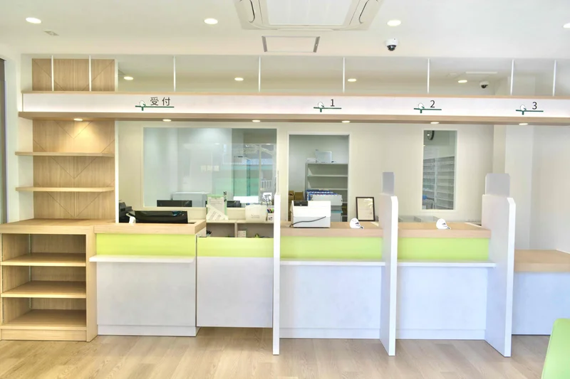 薬局店内